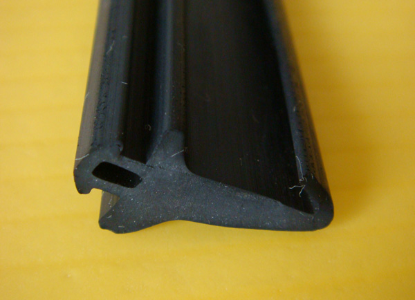 �����Ե����壨TPE TPV TPR)�ܷ���